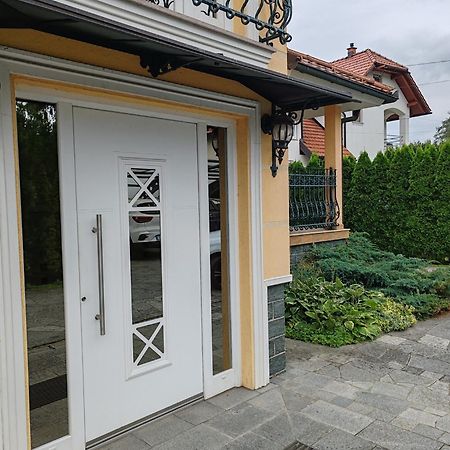 Matt'S Central Place Блед Екстер'єр фото